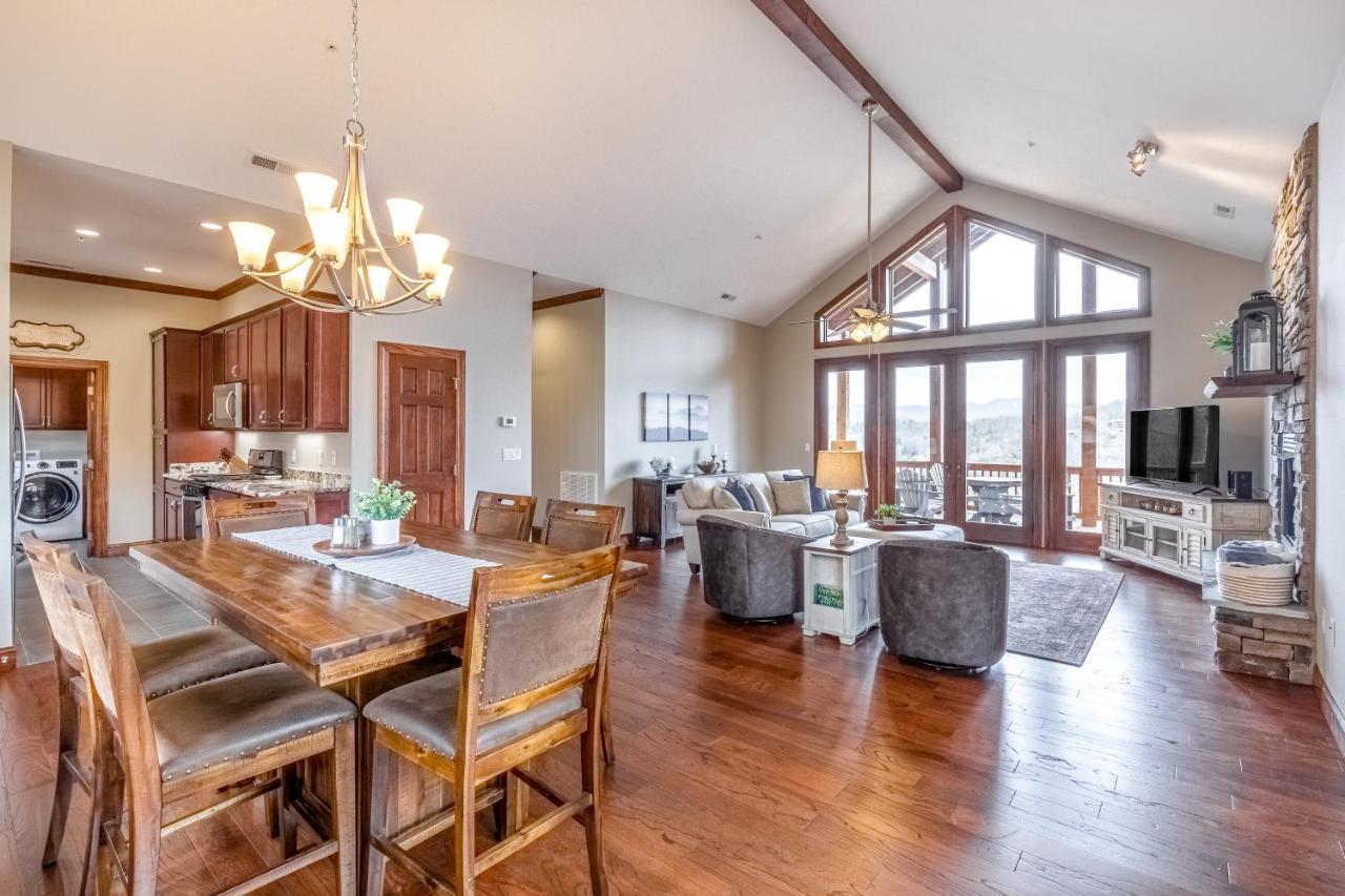 Altitude With Gratitude Apartment Whittier Bagian luar foto